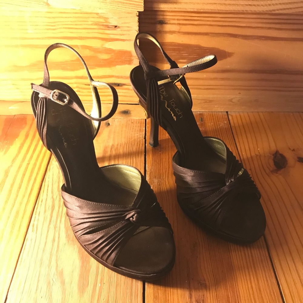 Touch of Nina Chocolate Satin Heels, EUC, 8